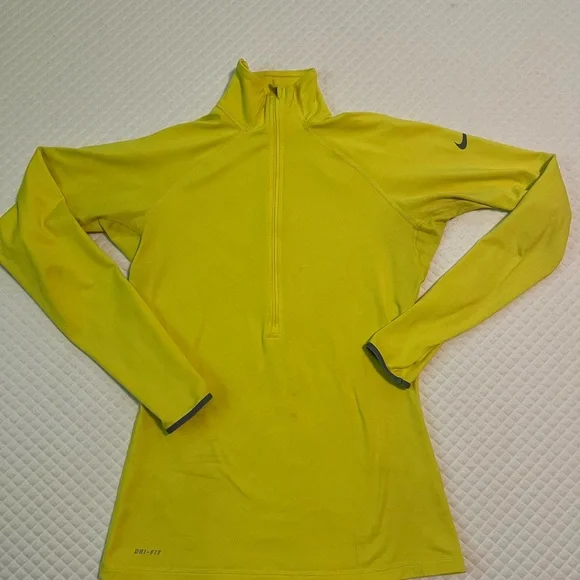 Nike Pro Réflective Yellow Top - Picture 1 of 4